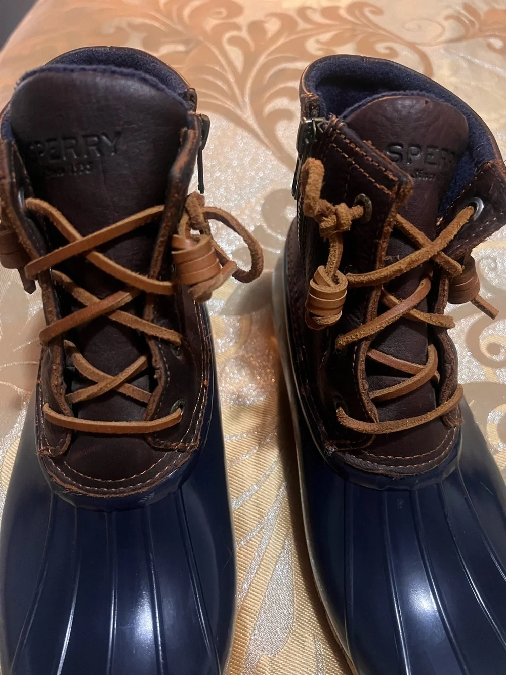 Sperry like new